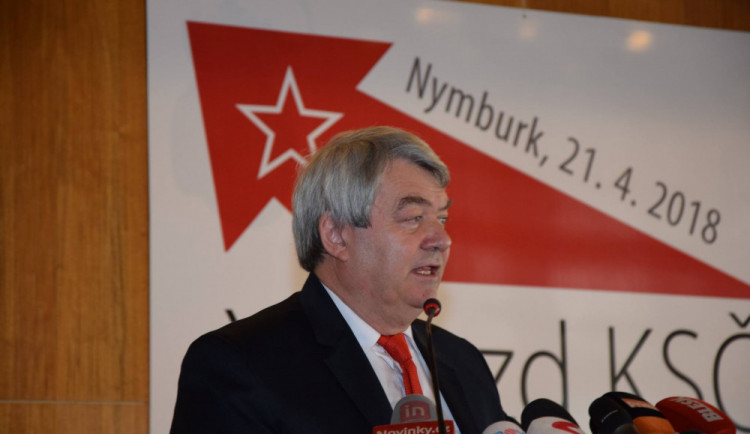 Vystrčilovo konání je jednání jednoho člověka z absolutní menšiny, uklidňoval Filip vysoce postavené čínské komunisty