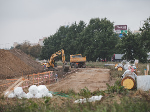 Stavba horkovodu z Temelína nabírá zpoždění. Po jeho dokončení se ušetří 80 tisíc tun hnědého uhlí ročně