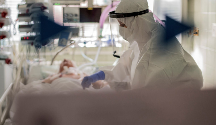 V budějovické nemocnici je 20 lidí s covidem, i jedno dítě