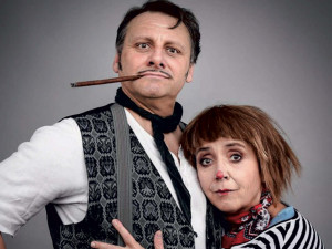 SOUTĚŽ: Barbora Hrzánová a Radek Holub zahrají v divadelním sále Metropolu