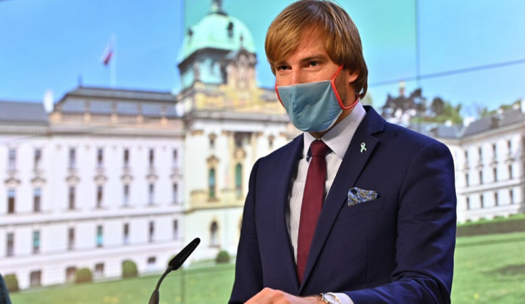 Adam Vojtěch rezignoval na post ministra zdravotnictví. Nemám se zač stydět, říká