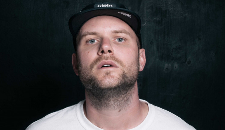 Nařízení nemají logiku, vytvářejí spíš pocit strachu než pocit ochrany, říká rapper Idea