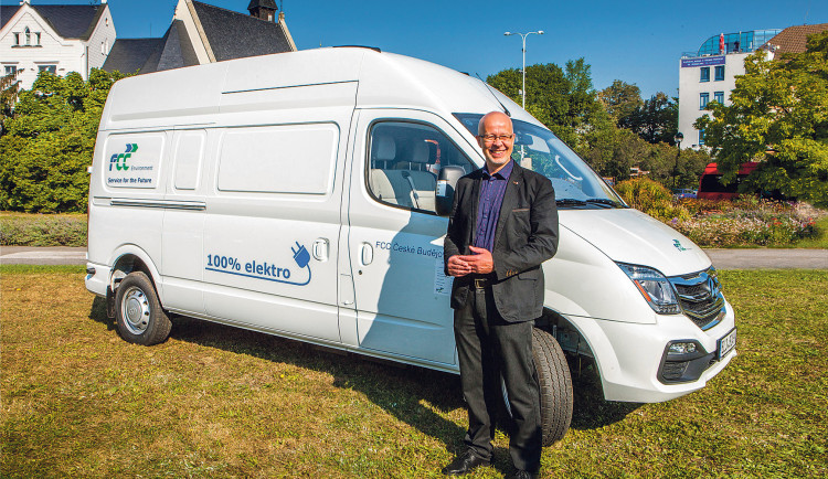 Využití nového elektroauta potěšilo i náměstka primátora Iva Moravce.