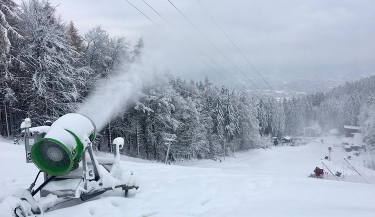 Skiareál Ještěd se v ekologické dohodě zavázal, že vysadí dvacet hektarů lesa