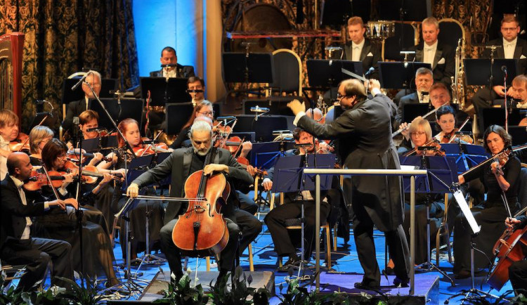 Umělci ocenili fantastickou atmosféru a dočkali se potlesku ve stoje. Mezinárodní hudební festival Český Krumlov zahájil svůj 29. ročník
