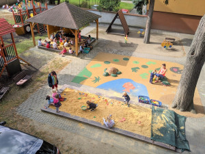 České Budějovice objektivem Milana Bindera a perem Martina Maršíka: Stará kronika školy promluvila