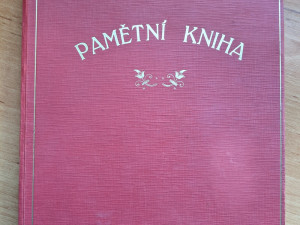 České Budějovice objektivem Milana Bindera a perem Martina Maršíka: Stará kronika školy promluvila