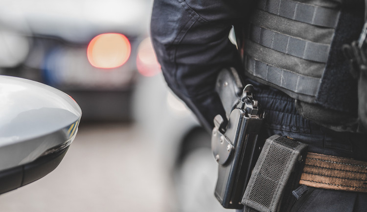 Žena, která obvinila manžela ze znásilnění, nedala souhlas s jeho stíháním. Policie případ odložila