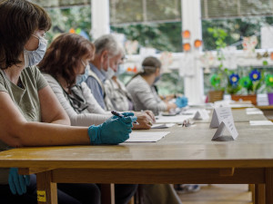 FOTO: První volební den je za námi. Účast v jednotlivých okrscích se liší