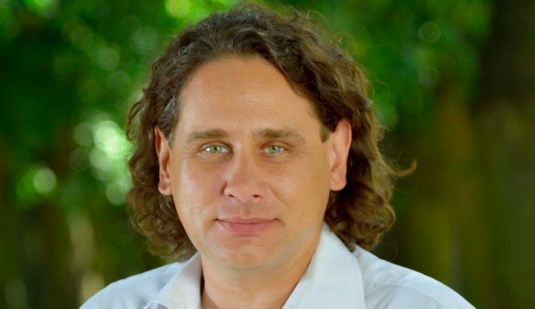 Největším skokanem voleb na jihu Čech se stal táborský starosta.