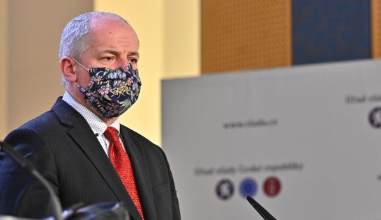 Prymula pohrozil přitvrzením, nebudou-li se opatření dodržovat
