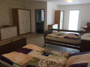 Moderní domov seniorů Senior House Eden v Prachaticích rozšiřuje své kapacity. Aktuálně tedy přijímá nové klienty pro nově vznikající lůžka