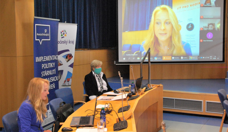 Ruku v ruce životem proběhla konference (K)rok rodiny. Třetí ročník byl online