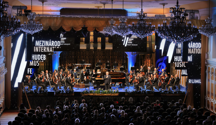 Vřelé publikum a inspirativní město, shodují se umělci. 29. ročník Mezinárodního hudebního festivalu Český Krumlov uzavřel koncert České filharmonie