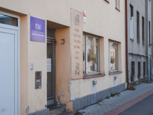 Epidemie žloutenky na jihu Čech má další nakažené. Původ nákazy je v kantýně u nádraží