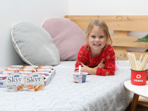 Islandská tradice v českých domovech. SKYR Bohušovické mlékárny zasytí, potěší a osladí vám den. A venku má novou zimní edici