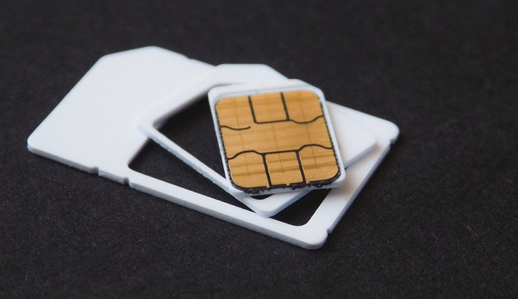 Jihočeský kraj chce žákům poskytnout 1300 SIM karet na výuku