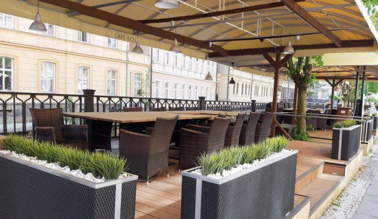 Budějce odpustí do března nájem za předzahrádky