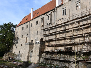 Rekonstrukce strakonického hradu finišuje. Hotovo má být v prosinci