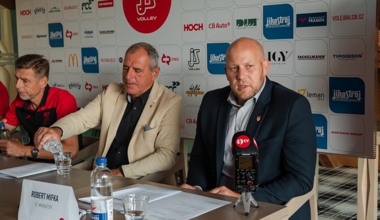 Jihostroj čeká na udělení výjimky a vyhlíží soupeře pro Pohár CEV
