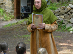 Karlův hrádek vstoupil do druhé etapy obnovy.  Jihočechům a turistům chce příští rok nabídnout  i divadelní představení a koncerty