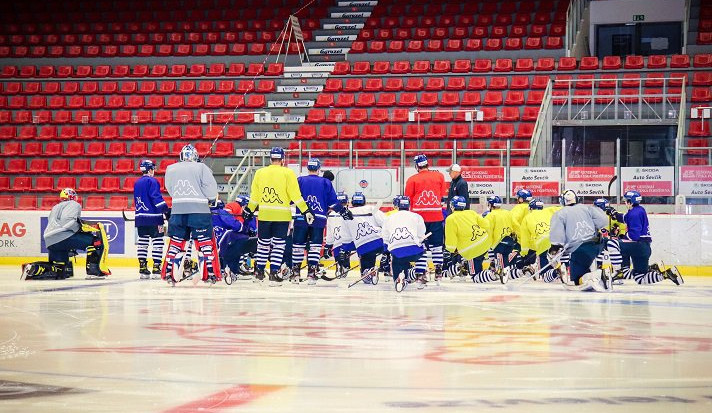 Čekání bylo dlouhé, těšíme se zápasy, říká za tým asistent trenéra Aleš Totter