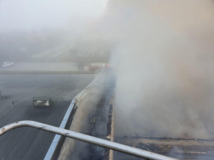 FOTO: Včerejší požár způsobil zhruba desetimilionovou škodu ve výrobně bramborových lupínků