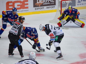 Hokejisté Českých Budějovic se poprvé v sezoně radovali z vítězství