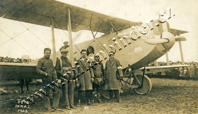 České Budějovice objektivem Milana Bindera a perem Martina Maršíka: Tragická smrt letce Antonína Ježka