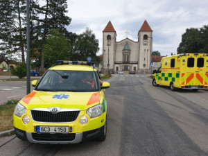 Střet dvou osobních aut si vyžádal šest zraněných. Nehoda zastavila provoz na silnici u Horního Žďáru
