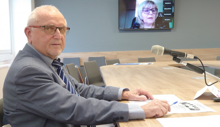 Koronavirus zahraniční experty na VŠTE nepustil. Konference o podnikání v měnícím se světě proběhla online