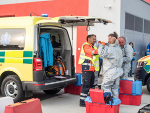 Testy na koronavirus už se na letišti dělat nebudou. Zůstává odběrné místo u nemocnice