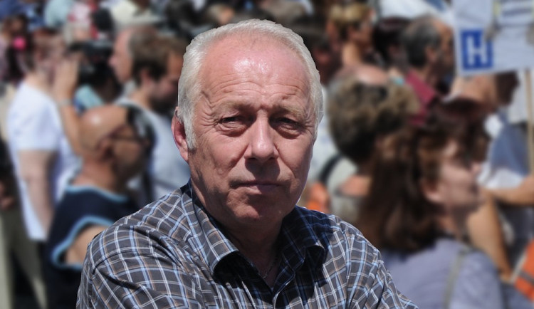 Bohumír Dufek.