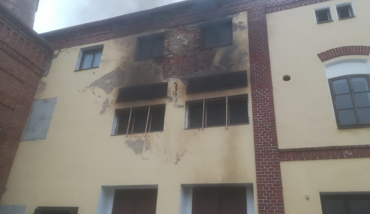 V třeboňském pivovaru hořelo. Škoda je za 100 tisíc