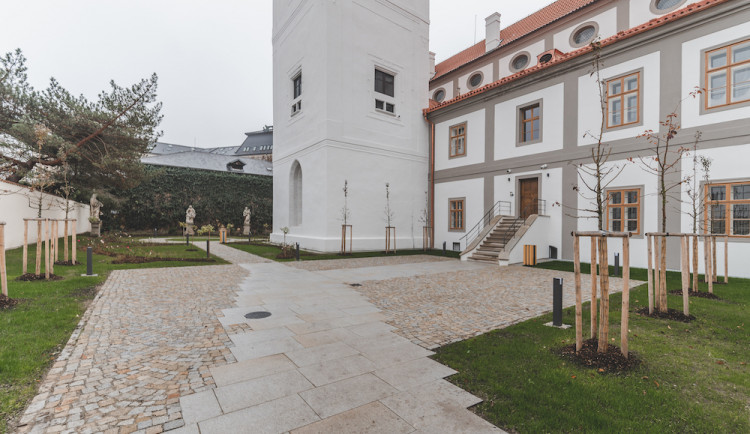 V budějckém klášteře skončila největší obnova od roku 1723. Zahrada se má víc otevřít lidem