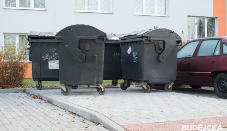 Strakonice chtějí obyvatelům zrušit poplatek za odpad