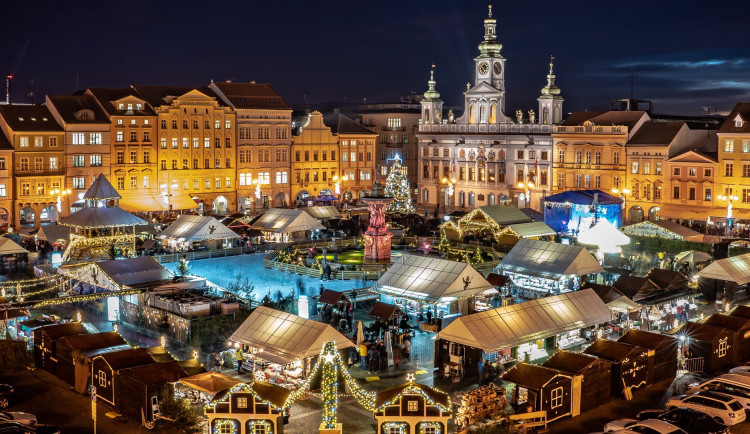 Adventní jízdy dopravního podniku rozsvítí prosinec v Českých Budějovicích