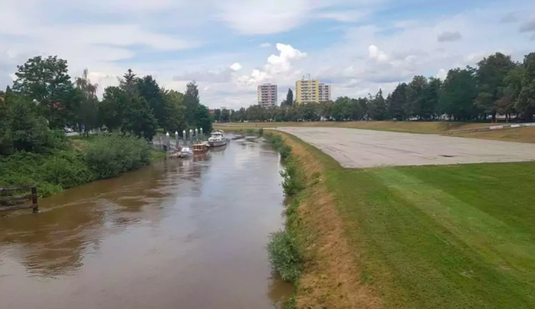 Povodí Vltavy začne v Budějcích stavět přístavní hranu