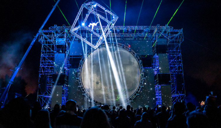 Za loňský ročník Vltava žije vrátí pořadatelská firma městu 300 tisíc