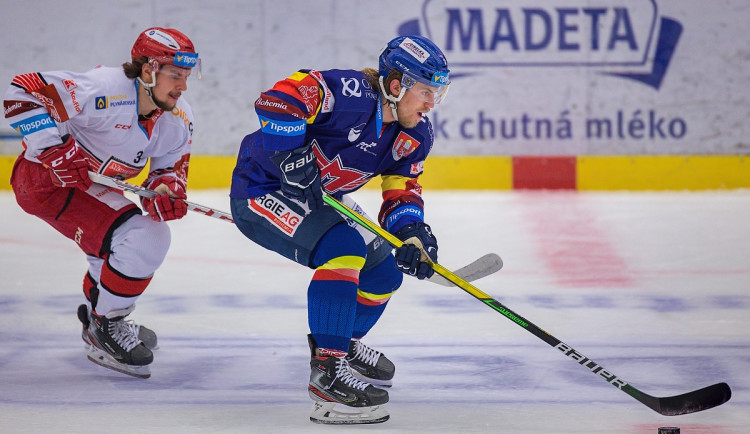 Motor přivítal na domácím ledě Mountfield a v souboji s neoblíbeným soupeřem chtěl navázat na výhru s Třincem.