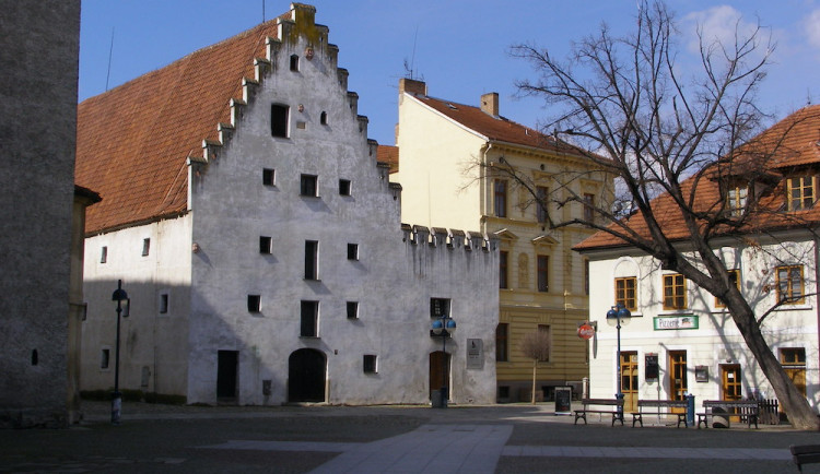 DRBNA HISTORIČKA: Trhy na Piaristickém náměstí se začaly konat na konci 18. století