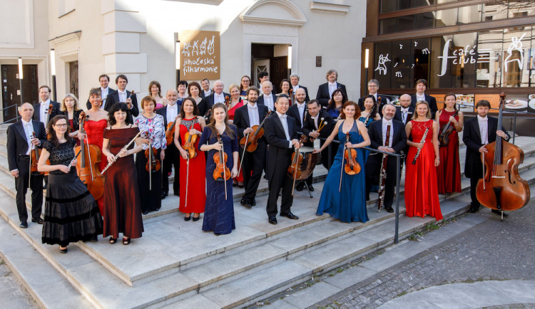 Užijte si Jihočeskou filharmonii alespoň online. V plánu je i Vánoční koncert