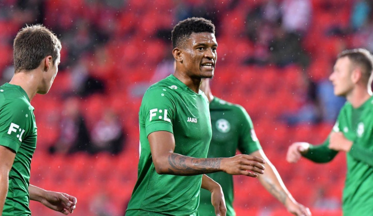 Fotbalisté Příbrami jsou v karanténě. Úterní utkání Středočechů s Dynamem se odkládá