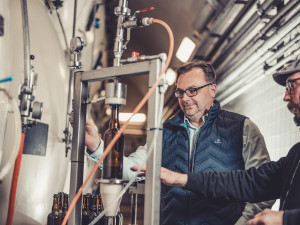 Budvar čeká podobné tržby jako loni, kvůli koronaviru musel zlikvidovat několik stovek hektolitrů