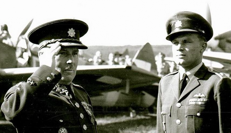 Osmadvacet let od úmrtí válečného pilota RAF Jiřího Maňáka. Za svůj život vykonal 273 bojových letů