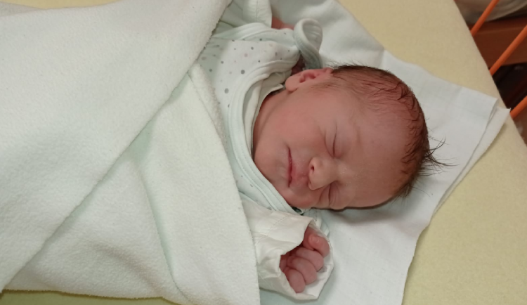Prvním narozeným miminkem na jihu Čech je holčička Inna. Na svět přišla necelou hodinu po půlnoci