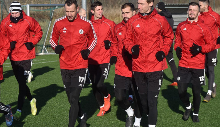 Dynamu v pondělí začíná zimní příprava. Chybět bude van Buren, Šulc i Matějka
