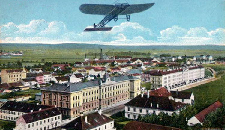 Pohlednice z 1. republiky s letadlem.