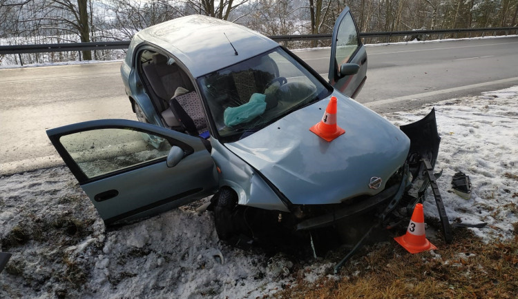Při nehodě na Prachaticku zemřela starší žena. Řidič byl převezen do nemocnice