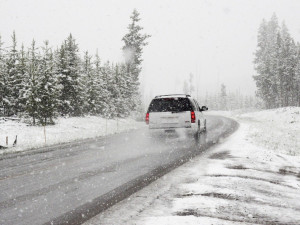 Meteorologové varovali před sněžením a náledím. Výstraha platí pro celý kraj